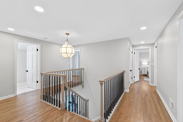 10525 N Fairway LANE, Mequon, WI 53092