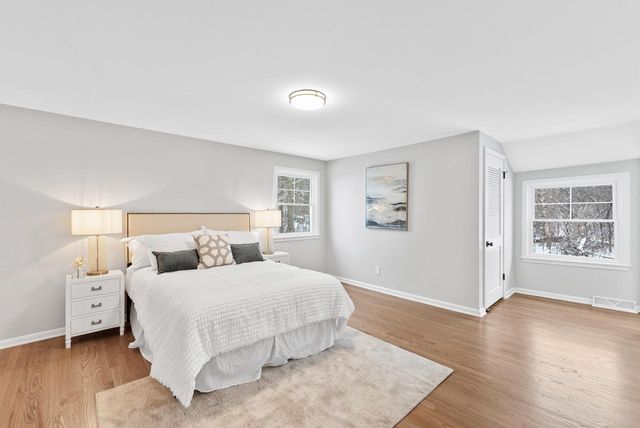 10525 N Fairway LANE, Mequon, WI 53092