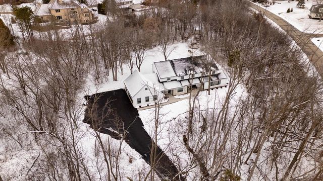 10525 N Fairway LANE, Mequon, WI 53092