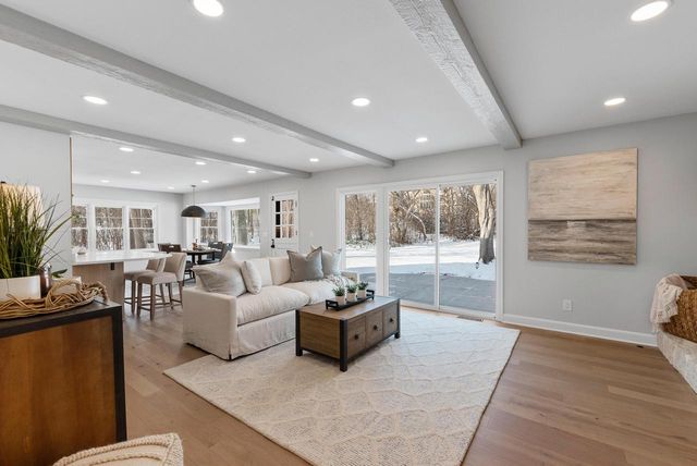 10525 N Fairway LANE, Mequon, WI 53092