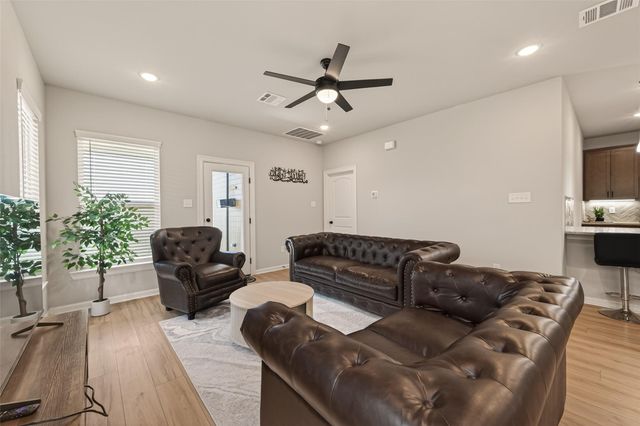 1010 Gentle Nook Drive, Beasley, TX 77417