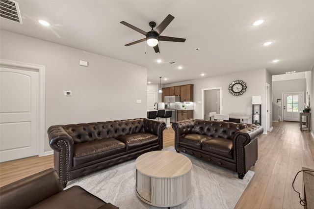 1010 Gentle Nook Drive, Beasley, TX 77417