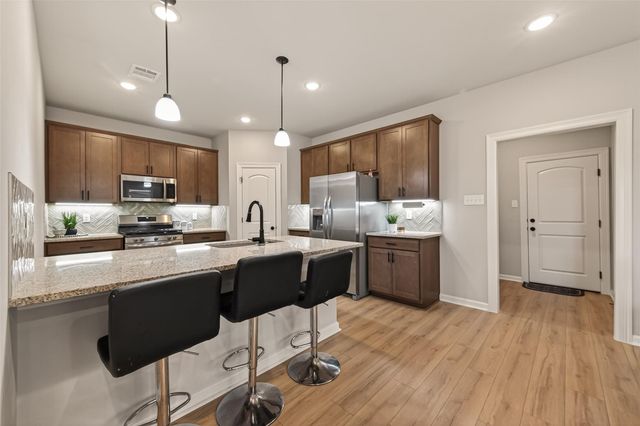 1010 Gentle Nook Drive, Beasley, TX 77417