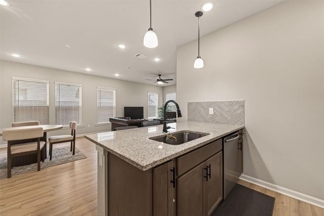 1010 Gentle Nook Drive, Beasley, TX 77417