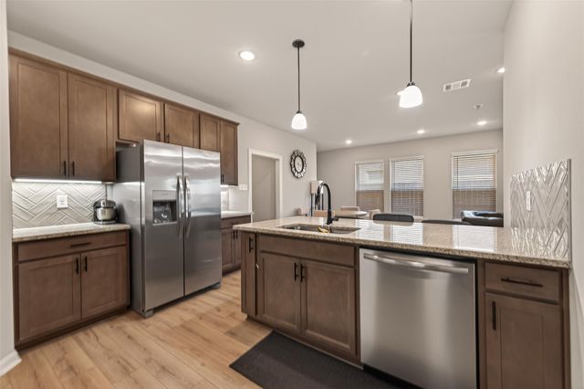 1010 Gentle Nook Drive, Beasley, TX 77417