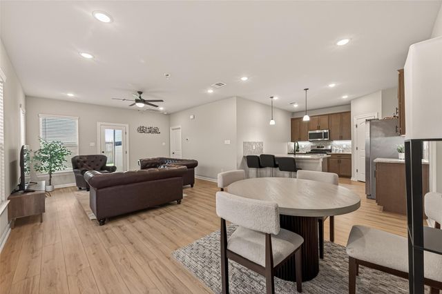 1010 Gentle Nook Drive, Beasley, TX 77417