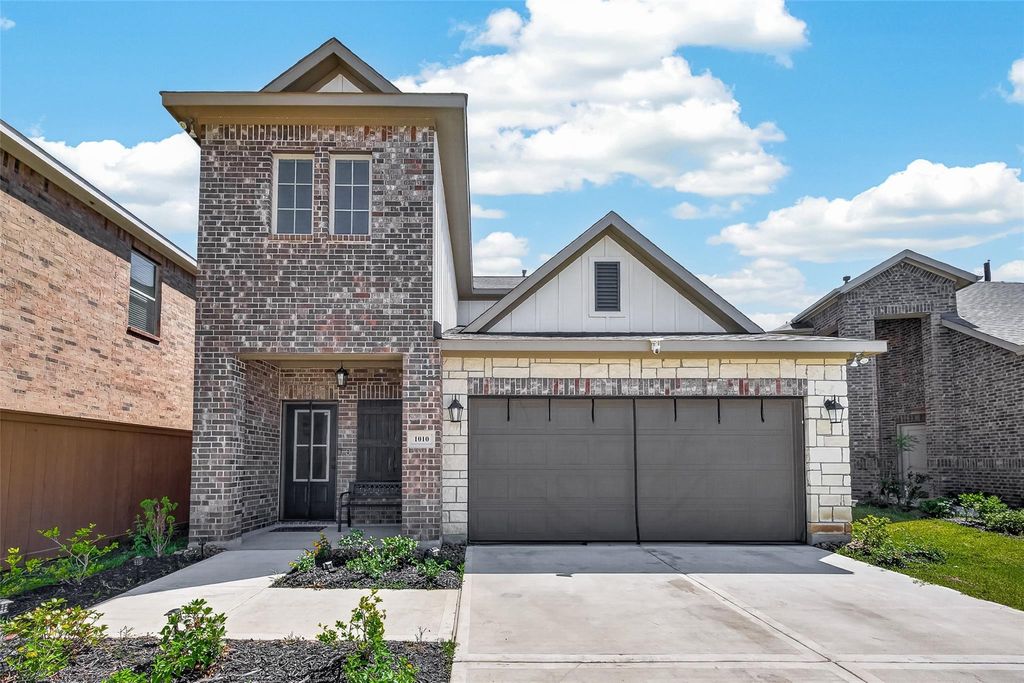 1010 Gentle Nook Drive, Beasley, TX 77417