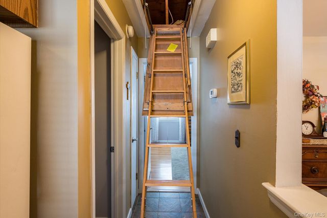 1 Atlantic Avenue 28, Farmingdale, NY 11735