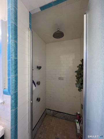 826 Orange Street 2, New Haven, CT 06511