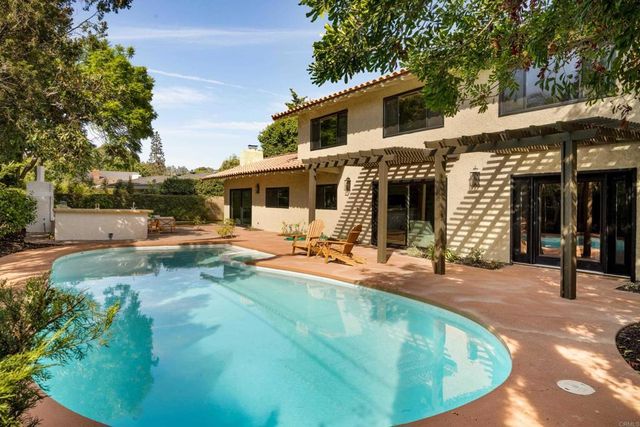 12441 La Bella Dr, North Tustin, CA 92705