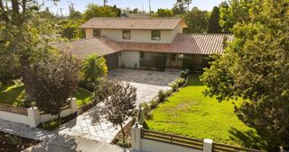 12441 La Bella Dr, North Tustin, CA 92705