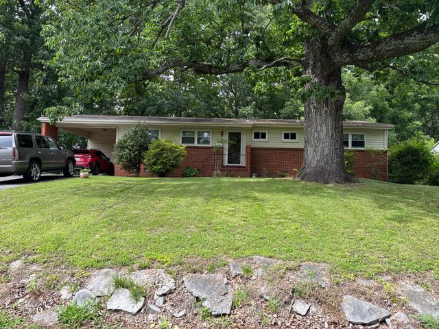 108 Ridgecrest Circle, Rossville, GA 30741