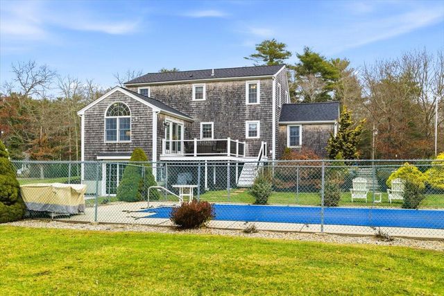 16 Palmer Mill Road, Halifax, MA 02338