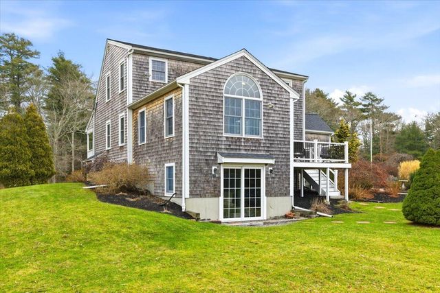 16 Palmer Mill Road, Halifax, MA 02338