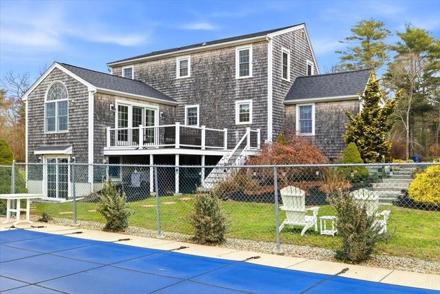 16 Palmer Mill Road, Halifax, MA 02338