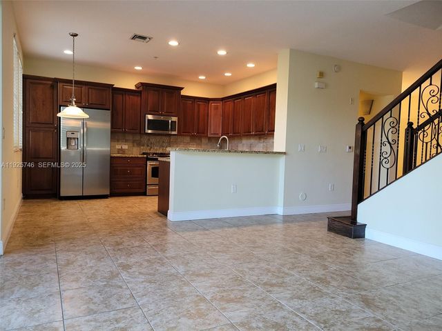 2955 NW 126th Ave 301-5, Sunrise, FL 33323