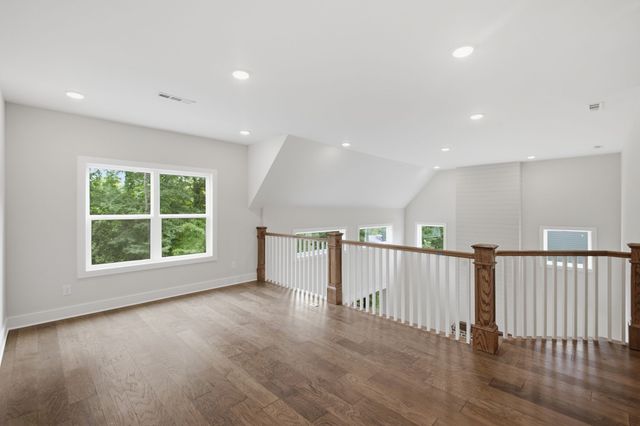 10 Evergreen Trail, Burns, TN 37029