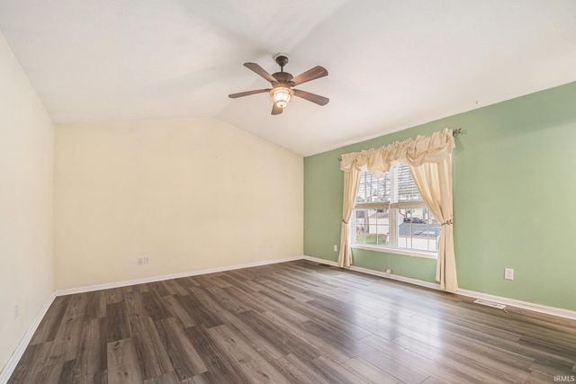 57210 White Pine Trail, South Bend, IN 46619