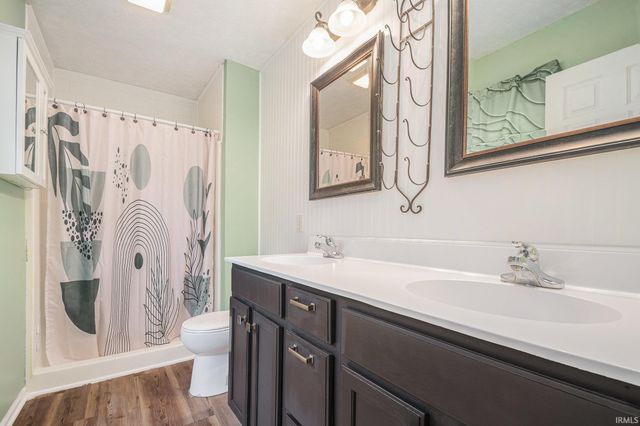 57210 White Pine Trail, South Bend, IN 46619