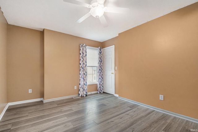 57210 White Pine Trail, South Bend, IN 46619