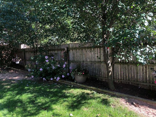 57210 White Pine Trail, South Bend, IN 46619