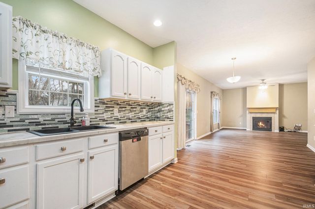 57210 White Pine Trail, South Bend, IN 46619