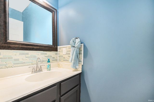 57210 White Pine Trail, South Bend, IN 46619