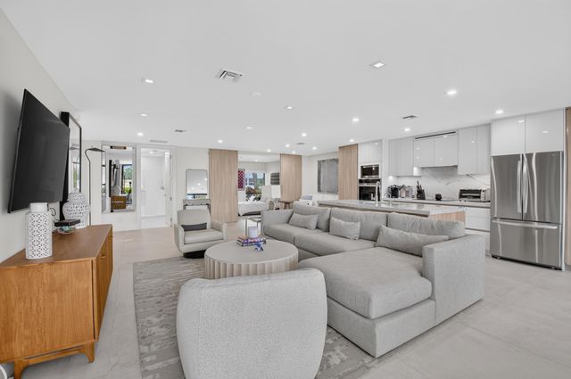 403 Bridgewood Court, Boca Raton, FL 33434