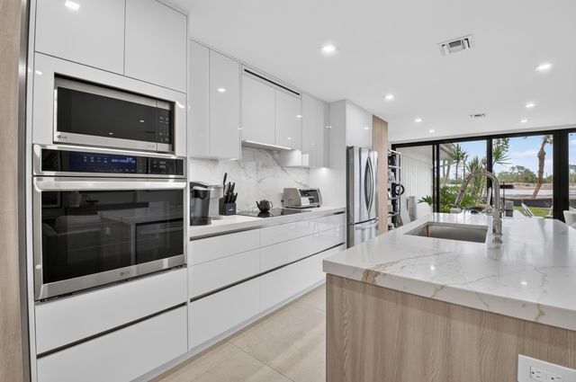 403 Bridgewood Court, Boca Raton, FL 33434