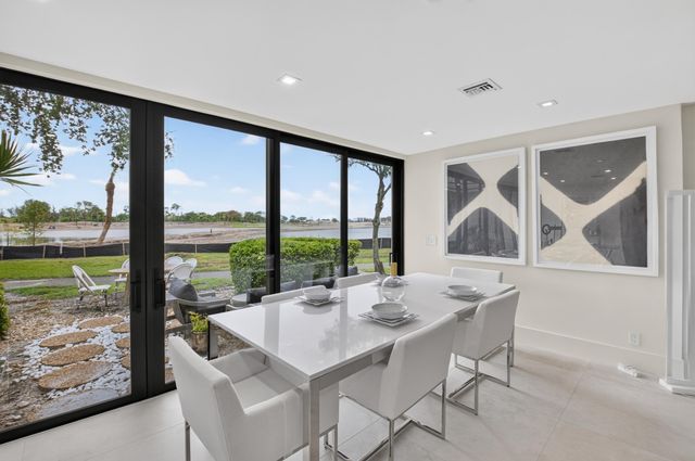 403 Bridgewood Court, Boca Raton, FL 33434