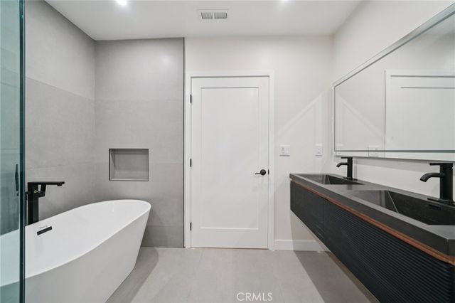 1098 Syracuse, Claremont, CA 91711