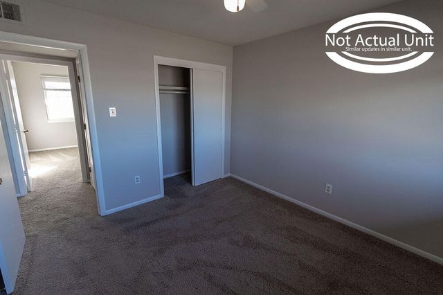 2904 LEEWAY DR C, Columbia, MO 65202