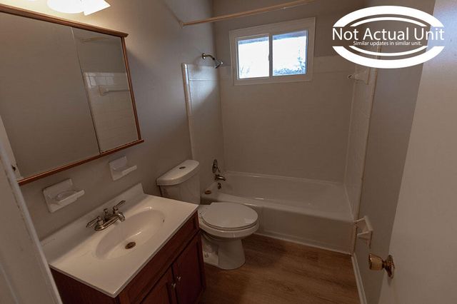 2904 LEEWAY DR C, Columbia, MO 65202