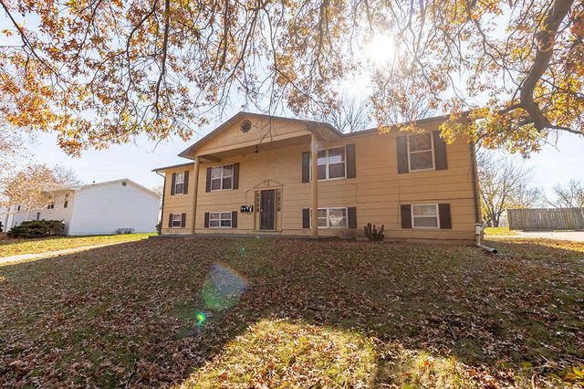 2904 LEEWAY DR C, Columbia, MO 65202