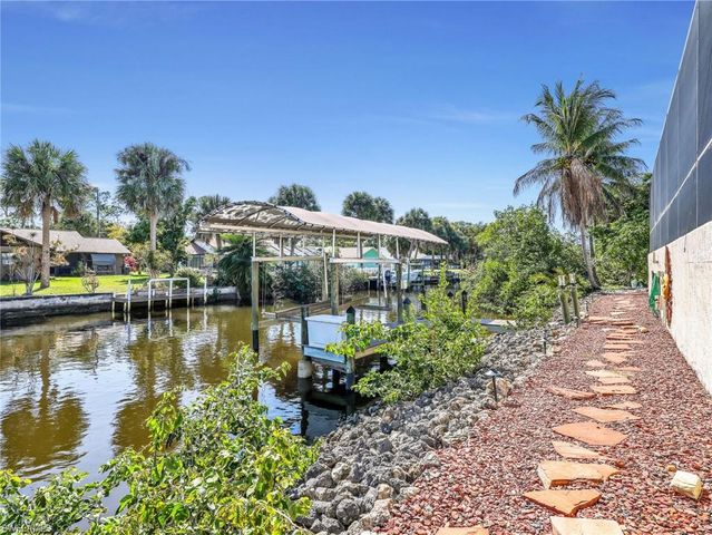 5381 Harborage DR, Fort Myers, FL 33908