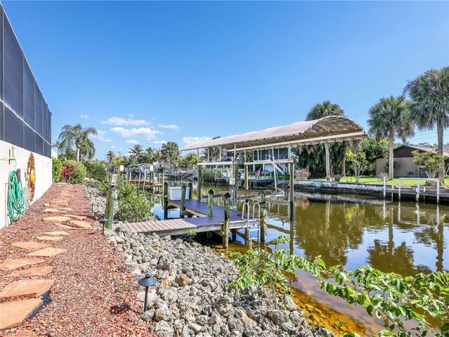 5381 Harborage DR, Fort Myers, FL 33908
