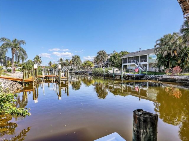 5381 Harborage DR, Fort Myers, FL 33908