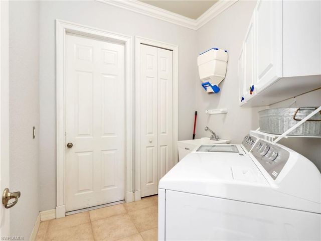 5381 Harborage DR, Fort Myers, FL 33908