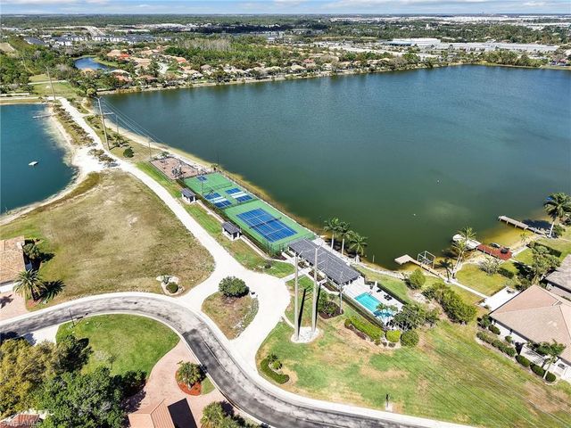 5381 Harborage DR, Fort Myers, FL 33908