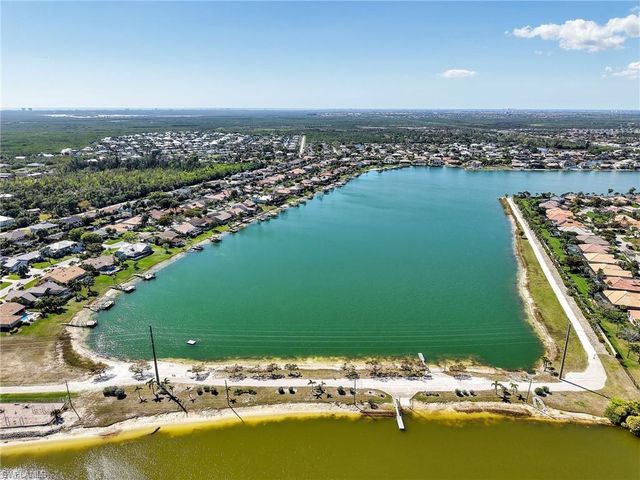 5381 Harborage DR, Fort Myers, FL 33908