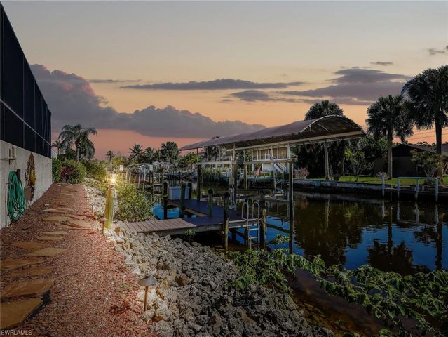 5381 Harborage DR, Fort Myers, FL 33908