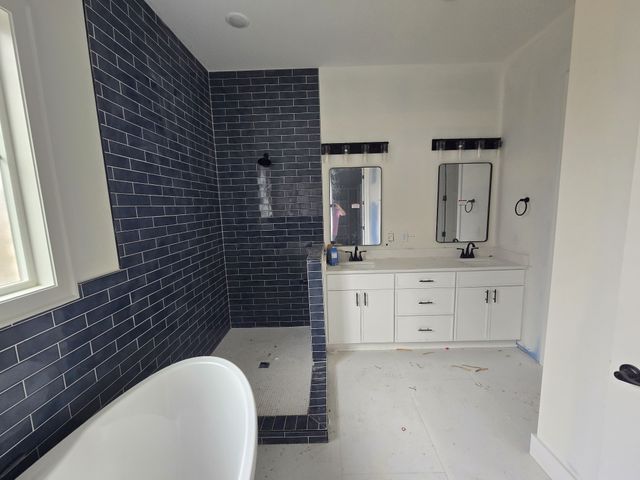 83 Hickory Grove Dr, Morrison, TN 37357