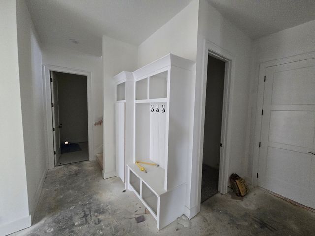 83 Hickory Grove Dr, Morrison, TN 37357