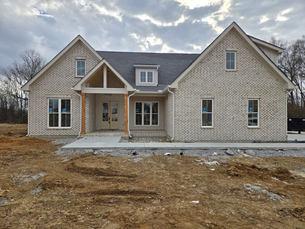 83 Hickory Grove Dr, Morrison, TN 37357