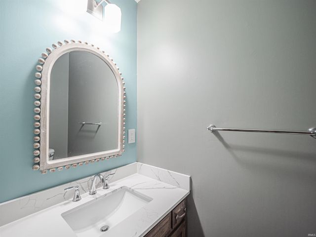 3512 Eastbrooke Drive, Evansville, IN 47711