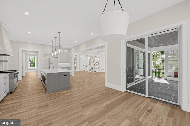 2074 FOX CREEK RD, Berwyn, PA 19312