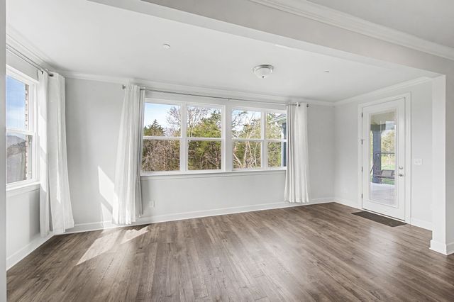 5033 Ozment Dr, Nolensville, TN 37135