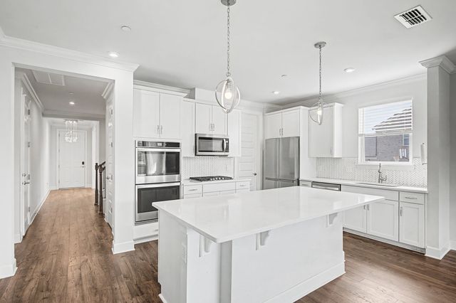 5033 Ozment Dr, Nolensville, TN 37135