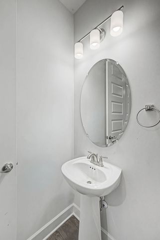 5033 Ozment Dr, Nolensville, TN 37135