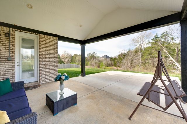 5033 Ozment Dr, Nolensville, TN 37135